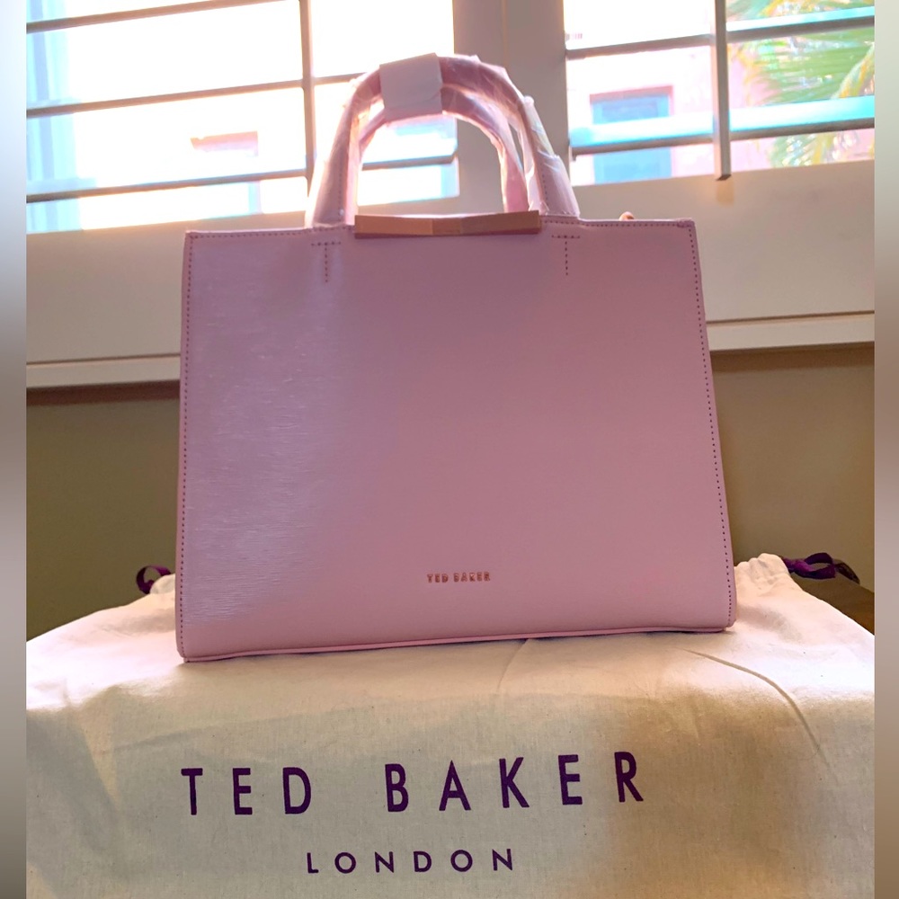 Ted Baker pink purse brand new with tag . Perfect for special Mother’s Day gift